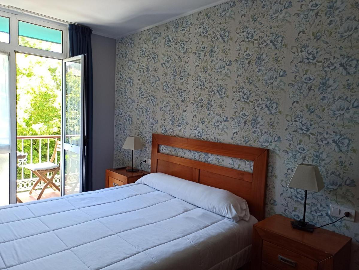 Onís Hotel Aguila Real מראה חיצוני תמונה