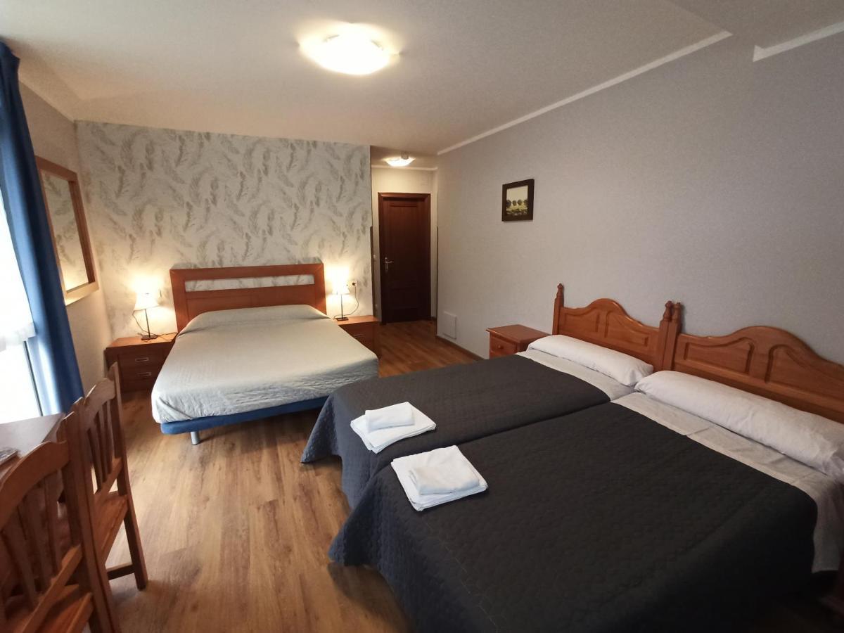 Onís Hotel Aguila Real מראה חיצוני תמונה