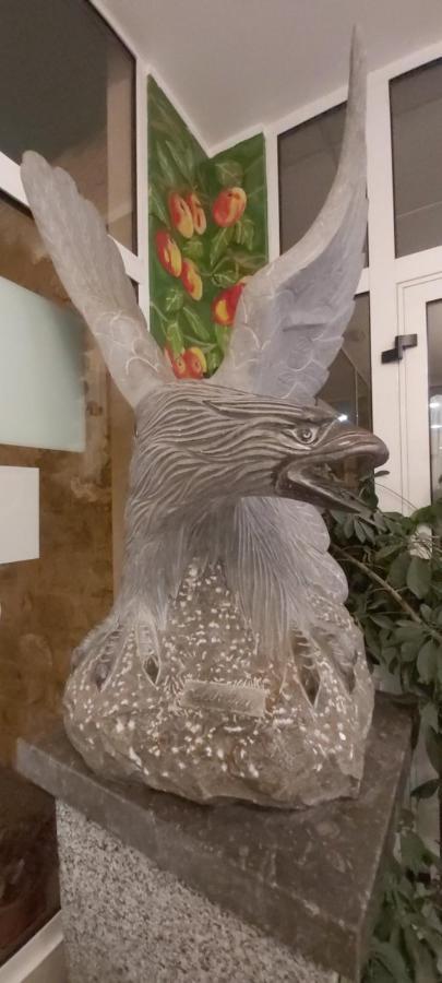 Onís Hotel Aguila Real מראה חיצוני תמונה